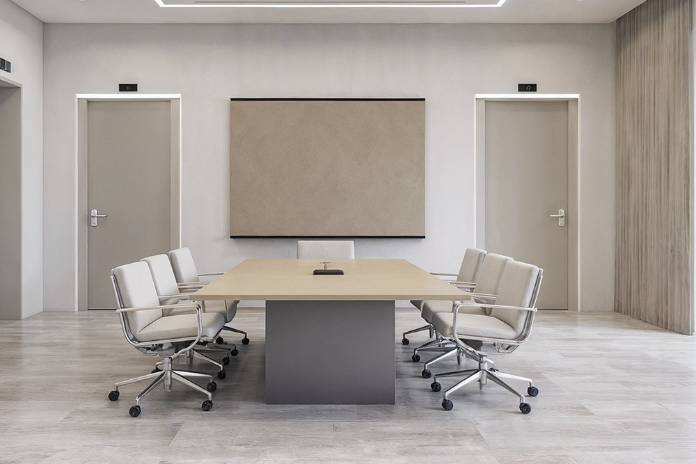 Medium-sized Meeting Room
